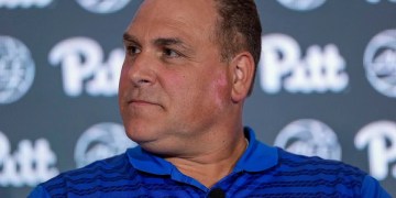 6 women’s basketball players sue Pitt for ‘hostile environment’ 6 women’s basketball players sue Pitt for ‘hostile environment’