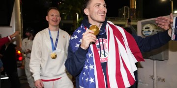 US men’s Olympic hockey team lands at Joint Base Andrews on way to State of the Union US men’s Olympic hockey team lands at Joint Base Andrews on way to State of the Union