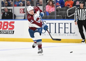 Avalanche clinch top spot in Western Conference and shift focus to bigger goals Avalanche clinch top spot in Western Conference and shift focus to bigger goals
