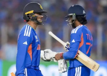 ‘Time to pull our sleeves up’: India coach Ryan ten Doeschate hints at playing XI shake-up after Super 8 defeat ‘Time to pull our sleeves up’: India coach Ryan ten Doeschate hints at playing XI shake-up after Super 8 defeat