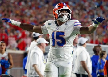 Oregon Ducks interested in true freshman EDGE Jayden Woods, per report Oregon Ducks interested in true freshman EDGE Jayden Woods, per report