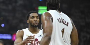 Donovan Mitchell demands that more people respect James Harden’s greatness Donovan Mitchell demands that more people respect James Harden’s greatness