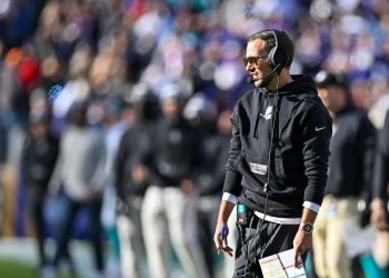 Browns to interview Mike McDaniel for head coach opening Browns to interview Mike McDaniel for head coach opening