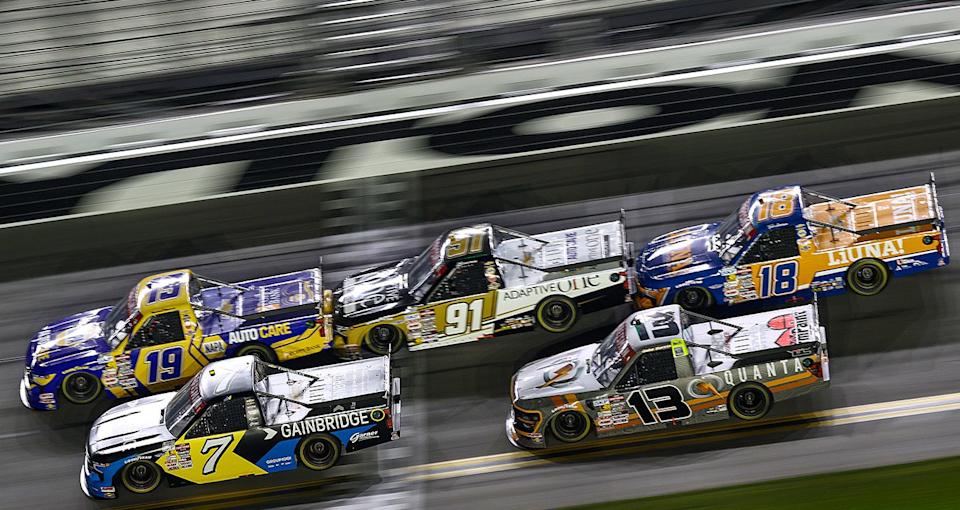 Daniel Hemric creates new tradition for No. 19 workforce in Truck Sequence return Daniel Hemric creates new tradition for No. 19 workforce in Truck Sequence return