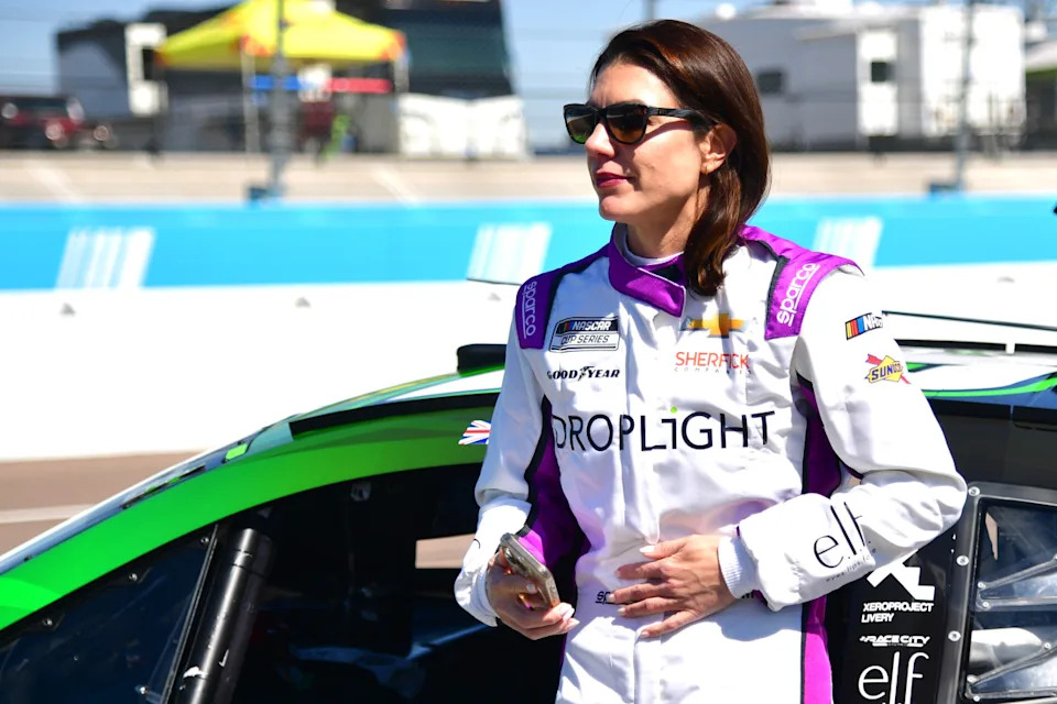 Katherine Legge Hears From Upset Followers After Accident Spoils Kasey Kahne’s Return Katherine Legge Hears From Upset Followers After Accident Spoils Kasey Kahne’s Return