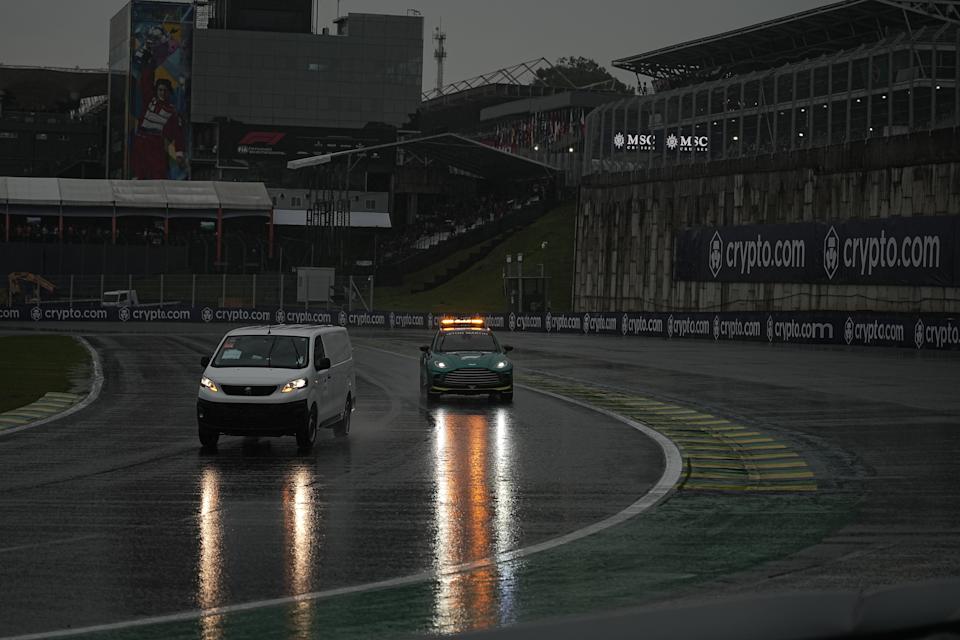 Components 1: São Paulo Grand Prix begin time moved up 90 minutes resulting from climate forecast Components 1: São Paulo Grand Prix begin time moved up 90 minutes resulting from climate forecast