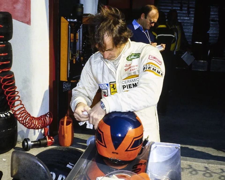 Gilles Villeneuve’s ultimate F1 race helmet breaks public sale document Gilles Villeneuve’s ultimate F1 race helmet breaks public sale document