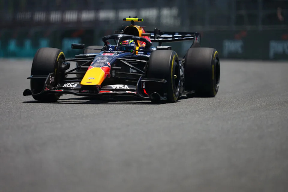 Ferrari Might Maintain Aero Benefit Over Crimson Bull With Rival Rear F1 Wing Idea at Miami GP Ferrari Might Maintain Aero Benefit Over Crimson Bull With Rival Rear F1 Wing Idea at Miami GP