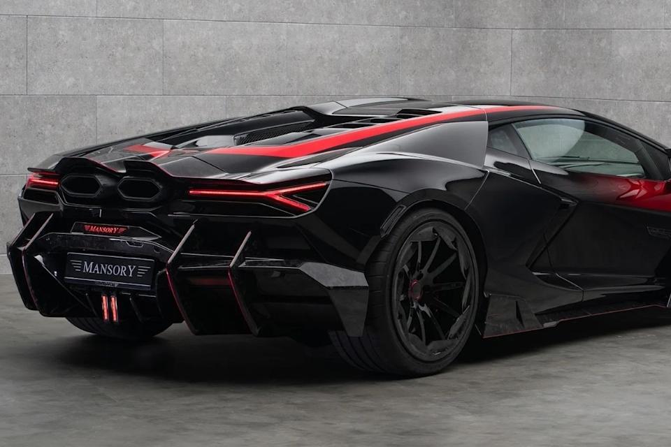 Esteban Ocon exhibits off his one-off Mansory Lamborghini Revuelto in first drive publish Esteban Ocon exhibits off his one-off Mansory Lamborghini Revuelto in first drive publish