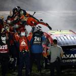 Daytona 500: William Byron wins his second straight Daytona 500 after last-lap crash Daytona 500: William Byron wins his second straight Daytona 500 after last-lap crash