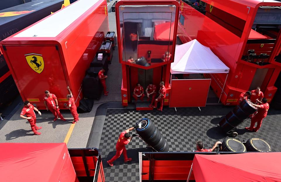 How does Formulation 1 transfer vehicles between races? How does Formulation 1 transfer vehicles between races?