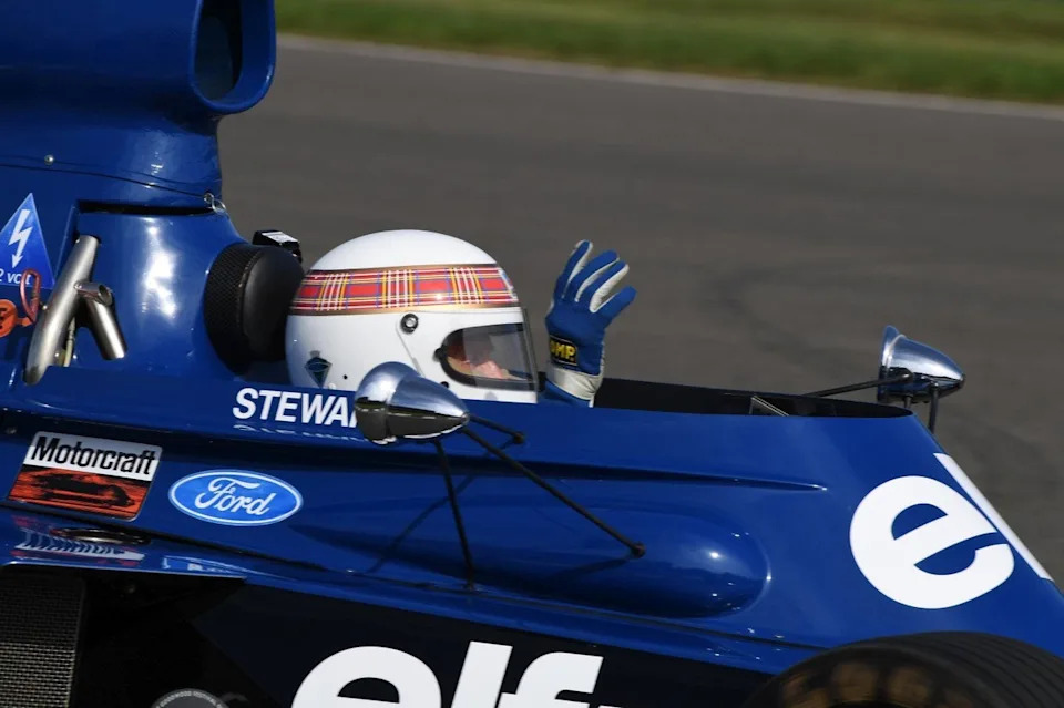 Michael Schumacher indicators helmet to be auctioned for Jackie Stewart’s charity Michael Schumacher indicators helmet to be auctioned for Jackie Stewart’s charity