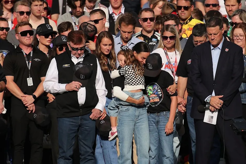 Winners and losers from a somber and emotional Coca-Cola 600 Winners and losers from a somber and emotional Coca-Cola 600