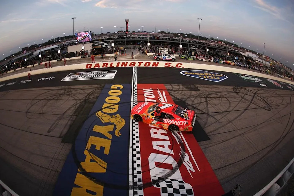 Justin Allgaier wins Darlington O’Reilly race as unhealthy pit cease derails Larson Justin Allgaier wins Darlington O’Reilly race as unhealthy pit cease derails Larson