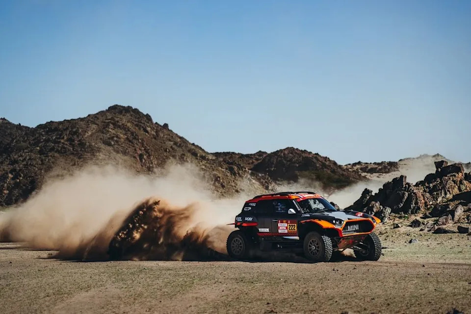 Amputated navigator returns to Dakar 11 months after life-changing accident Amputated navigator returns to Dakar 11 months after life-changing accident