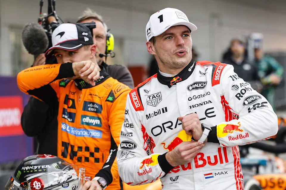 How Verstappen stole Suzuka with McLaren caught in ‘rabbit gap’ How Verstappen stole Suzuka with McLaren caught in ‘rabbit gap’