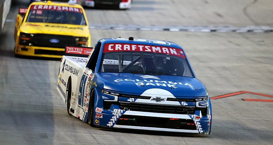 Christian Eckes embarks on Truck Collection ‘revenge tour’ with McAnally-Hilgemann Racing Christian Eckes embarks on Truck Collection ‘revenge tour’ with McAnally-Hilgemann Racing