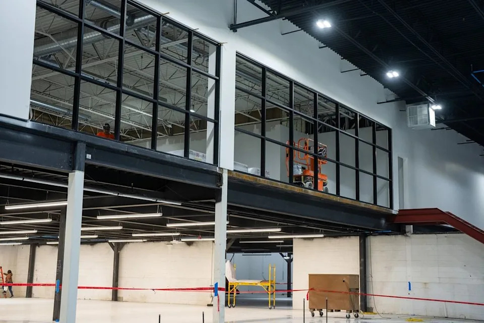 Arrow McLaren prepared for transfer into new “state-of-the-art” IndyCar store Arrow McLaren prepared for transfer into new “state-of-the-art” IndyCar store