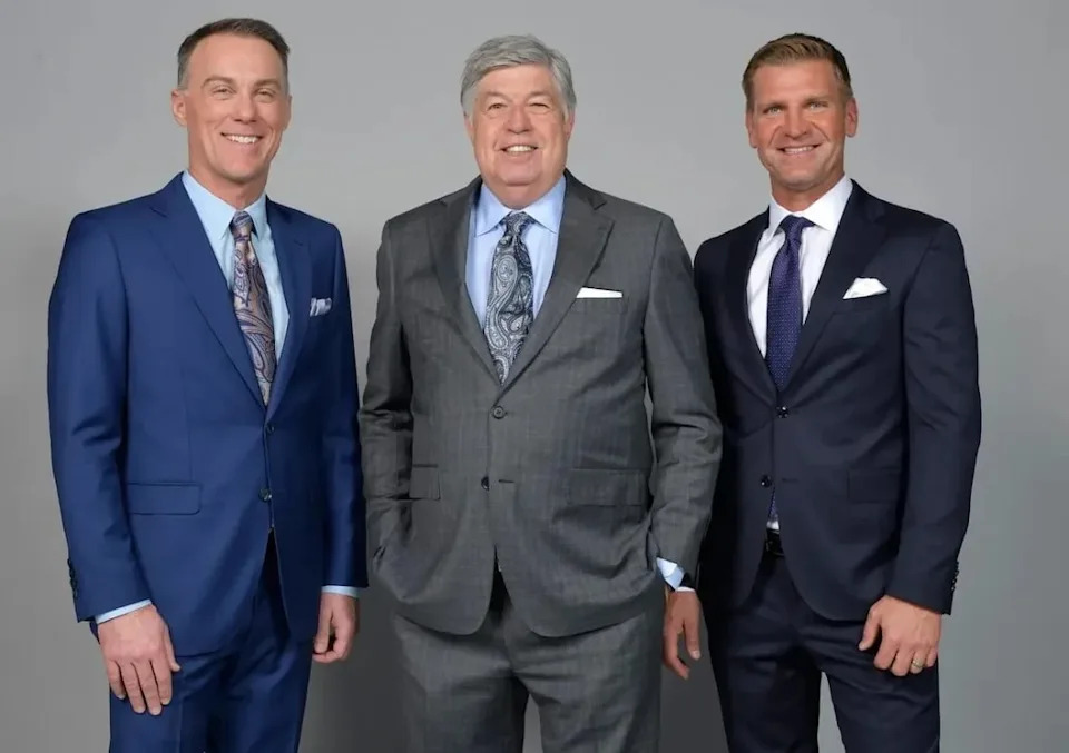 NASCAR on FOX Kansas broadcast opens with Clint Bowyer stay TV meltdown NASCAR on FOX Kansas broadcast opens with Clint Bowyer stay TV meltdown