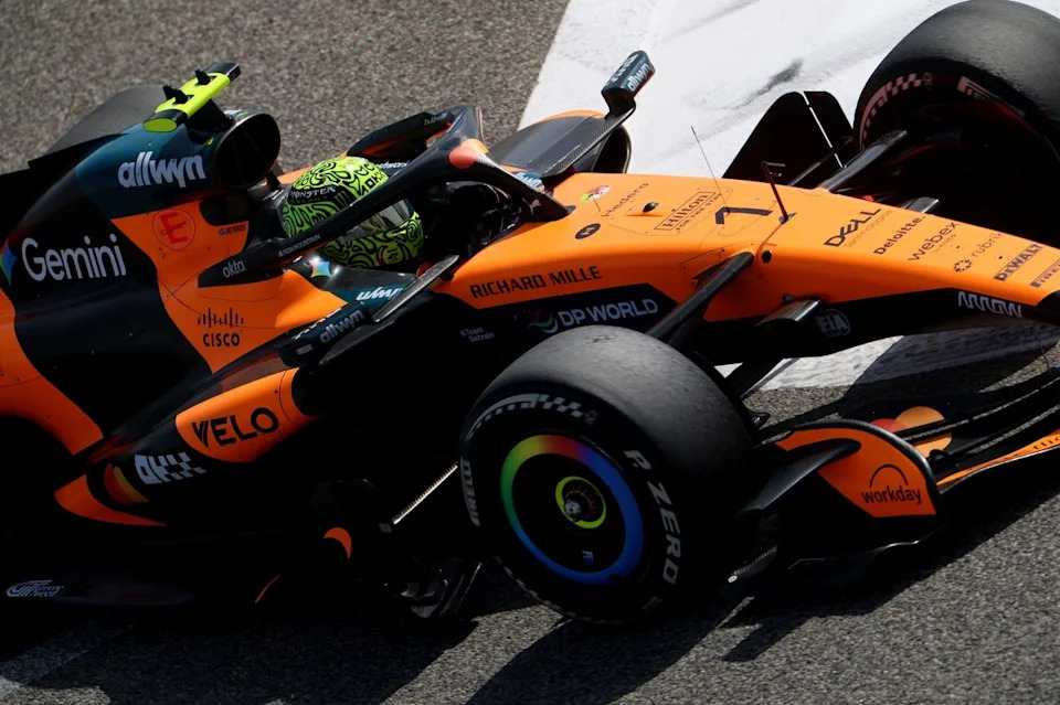 Lando Norris teases Max Verstappen over F1 2026 complaints: “He can retire if he desires” Lando Norris teases Max Verstappen over F1 2026 complaints: “He can retire if he desires”