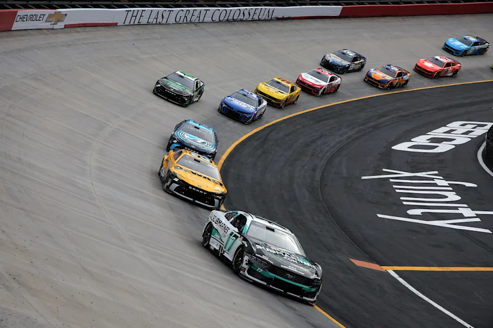 NASCAR qualifying outcomes: Beginning lineup set for Meals Metropolis 500 at Bristol. The place’s Denny Hamlin? NASCAR qualifying outcomes: Beginning lineup set for Meals Metropolis 500 at Bristol. The place’s Denny Hamlin?