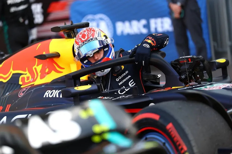 Max Verstappen set to set off contract clause maintaining him at Pink Bull for F1 2026 Max Verstappen set to set off contract clause maintaining him at Pink Bull for F1 2026