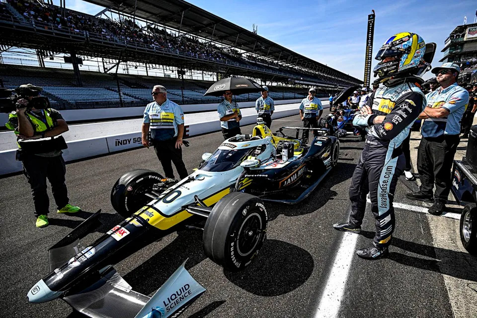 Alexander Rossi Hospitalized After Crashing in Indy 500 Observe, Nonetheless Plans to Race Alexander Rossi Hospitalized After Crashing in Indy 500 Observe, Nonetheless Plans to Race
