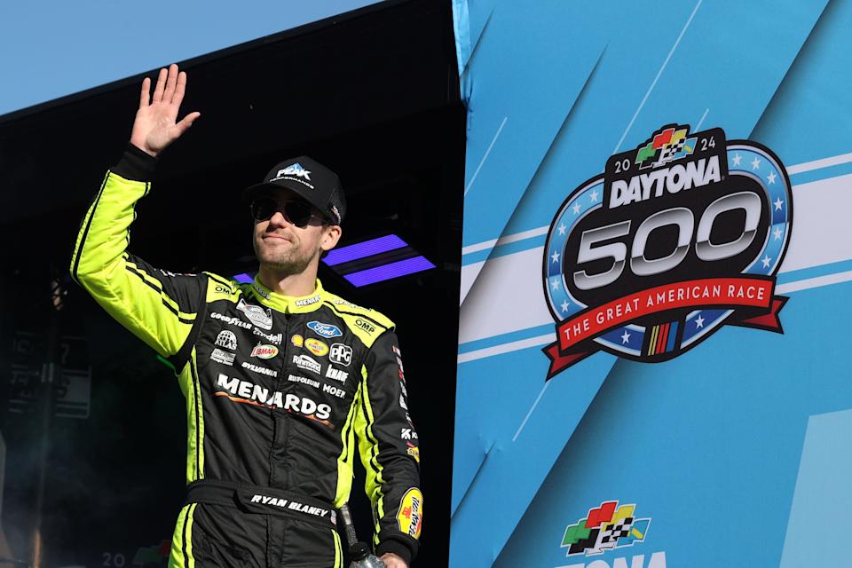 NASCAR takeaways from dramatic Martinsville: Cup Collection’ ‘championship 4’ set for Phoenix NASCAR takeaways from dramatic Martinsville: Cup Collection’ ‘championship 4’ set for Phoenix