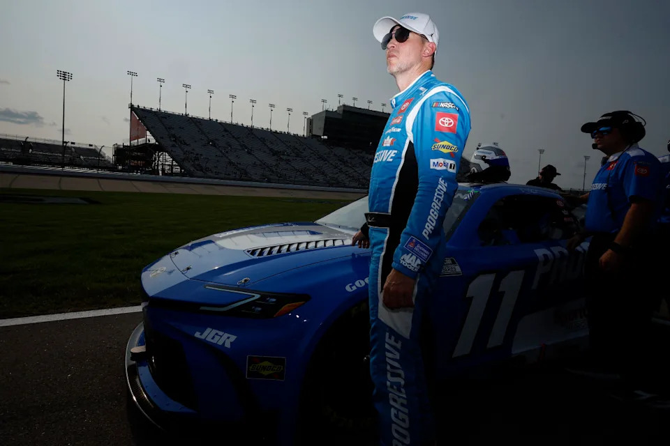 Carl Edwards Shocked by Denny Hamlin’s Candid Confession Carl Edwards Shocked by Denny Hamlin’s Candid Confession