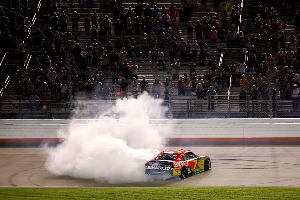 Justin Allgaier out-duels Brent Crews in Nashville for NASCAR O’Reilly win Justin Allgaier out-duels Brent Crews in Nashville for NASCAR O’Reilly win