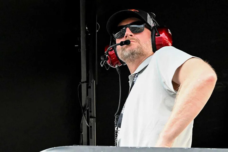 Dale Earnhardt Jr. Reacts to Justin Allgaier Qualifying for Daytona 500 for Second Yr in a Row Dale Earnhardt Jr. Reacts to Justin Allgaier Qualifying for Daytona 500 for Second Yr in a Row