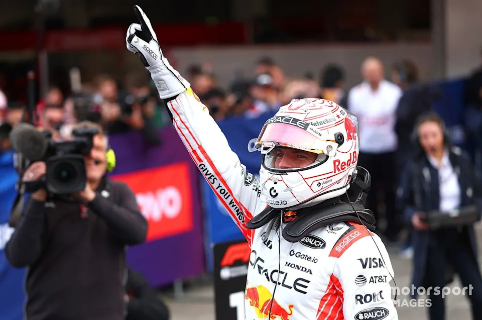 F1 Japanese GP: Verstappen grabs shock pole to defeat the McLarens F1 Japanese GP: Verstappen grabs shock pole to defeat the McLarens