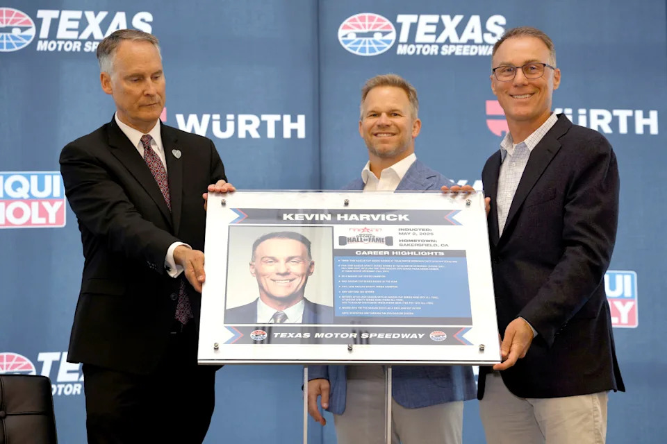 Kevin Harvick Honored with Texas Motorsports Corridor of Fame Induction Kevin Harvick Honored with Texas Motorsports Corridor of Fame Induction