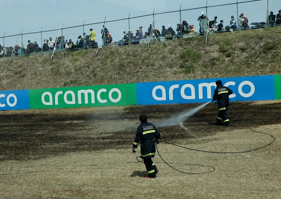 Grass fires once more interrupt Japanese GP follow Grass fires once more interrupt Japanese GP follow