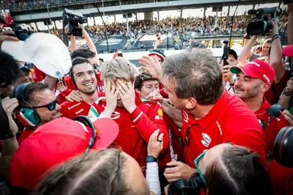 Indianapolis 500 begin delayed because of mild rain showers Indianapolis 500 begin delayed because of mild rain showers