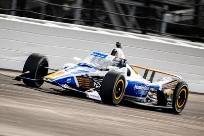 Scott McLaughlin leads treacherous Quick Friday with 233.9mph lap Scott McLaughlin leads treacherous Quick Friday with 233.9mph lap