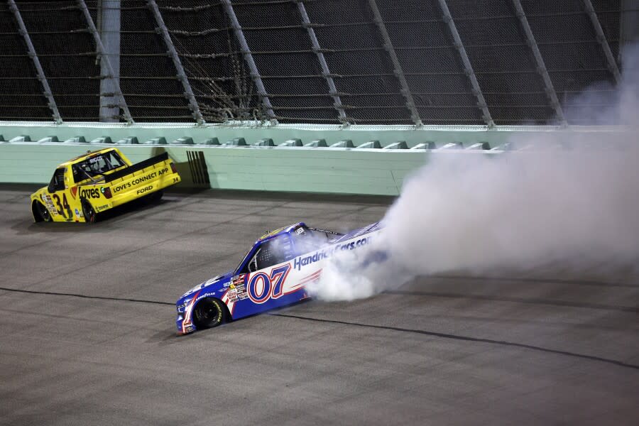 Kyle Larson spins and wins NASCAR Truck race in bid to comb Homestead weekend Kyle Larson spins and wins NASCAR Truck race in bid to comb Homestead weekend