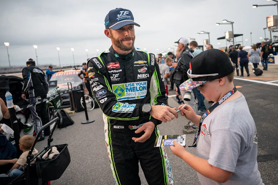 NASCAR Truck Sequence race at Nashville underneath climate delay NASCAR Truck Sequence race at Nashville underneath climate delay
