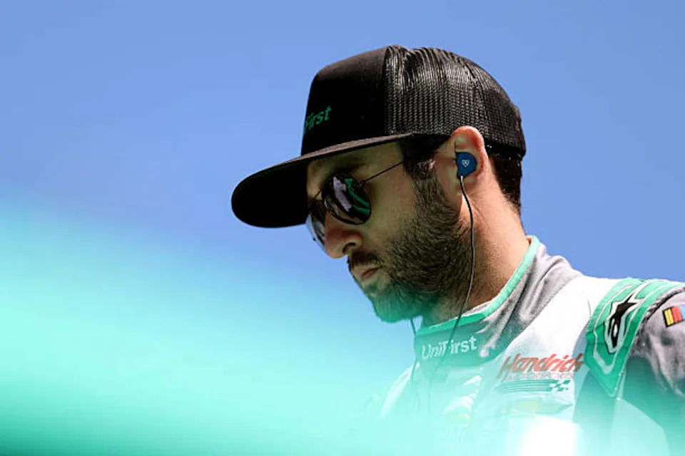 NASCAR Martinsville Outcomes: End Order, Winner, and Key Takeaways NASCAR Martinsville Outcomes: End Order, Winner, and Key Takeaways