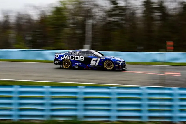 “Pull Their Broadcasting Rights”: Livid Followers Demand NASCAR to Finish FOX Deal After Main On-Air Blunder “Pull Their Broadcasting Rights”: Livid Followers Demand NASCAR to Finish FOX Deal After Main On-Air Blunder