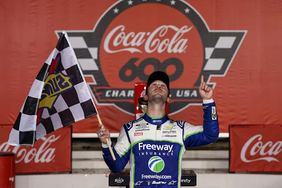NASCAR honors racer Kyle Busch at Coca-Cola 600 after he died days earlier than occasion NASCAR honors racer Kyle Busch at Coca-Cola 600 after he died days earlier than occasion