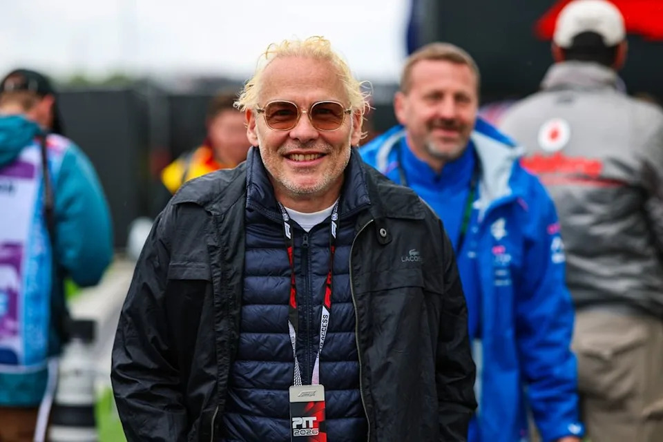 Jacques Villeneuve warns Kimi Antonelli to not ‘consider his personal hype’ amid F1 title battle Jacques Villeneuve warns Kimi Antonelli to not ‘consider his personal hype’ amid F1 title battle