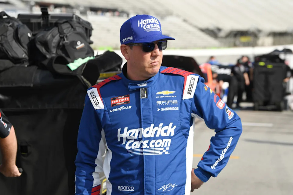 Kyle Busch Surpasses Kevin Harvick for All-Time NASCAR File Kyle Busch Surpasses Kevin Harvick for All-Time NASCAR File