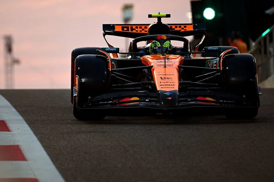 Zak Brown claps again at “uninformed” Australian senator after claims McLaren favours Lando Norris Zak Brown claps again at “uninformed” Australian senator after claims McLaren favours Lando Norris