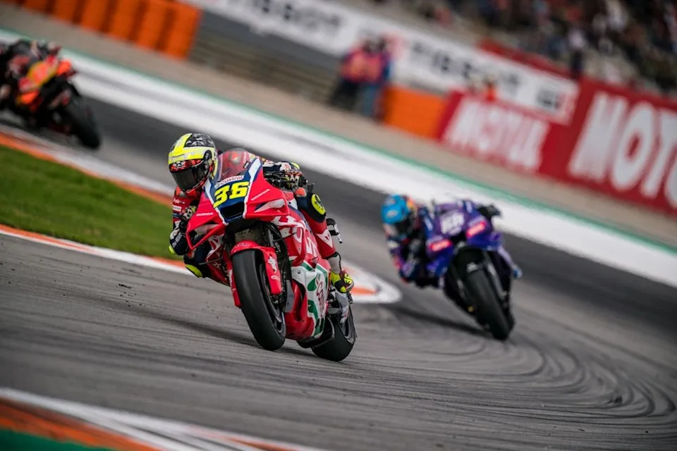 Honda wouldn’t even be in high 10 with out mid-year engine upgrades – Aleix Espargaro Honda wouldn’t even be in high 10 with out mid-year engine upgrades – Aleix Espargaro