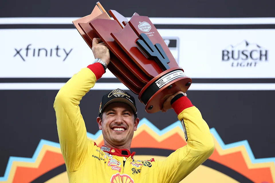 Report: Phoenix Raceway shedding NASCAR Championship Weekend, however there’s hope for future Report: Phoenix Raceway shedding NASCAR Championship Weekend, however there’s hope for future