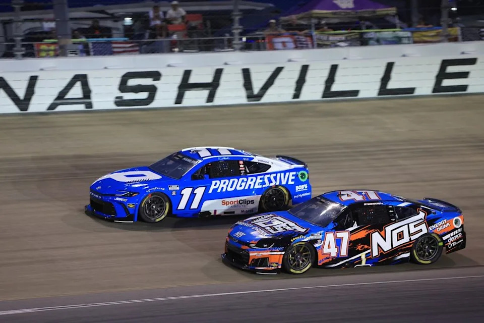 The little crew that would: Ricky Stenhouse finishes fourth for Hyak in Kyle Busch tribute automobile The little crew that would: Ricky Stenhouse finishes fourth for Hyak in Kyle Busch tribute automobile