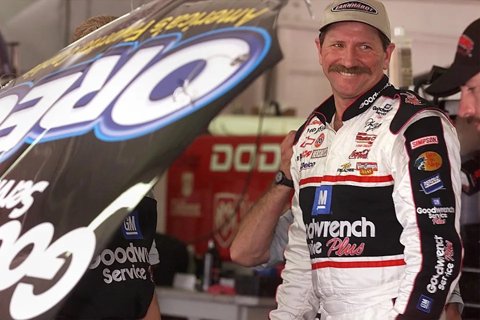Dale Earnhardt: The legend and legacy dwell on, 25 years later Dale Earnhardt: The legend and legacy dwell on, 25 years later