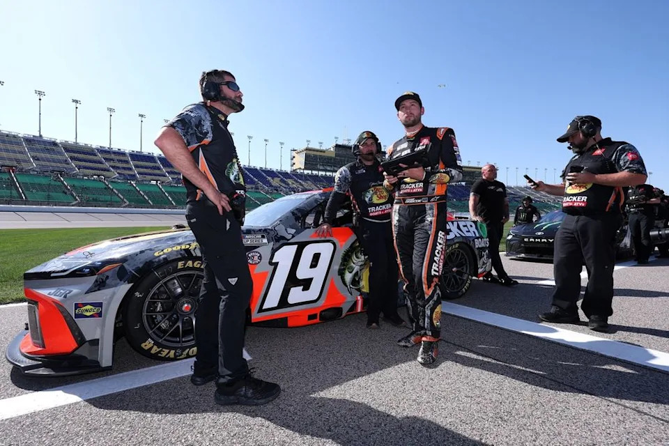 After Coke 600 pole, Briscoe says he’s been under-driving at JGR After Coke 600 pole, Briscoe says he’s been under-driving at JGR