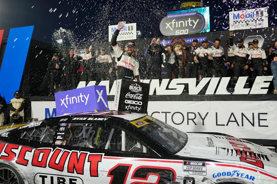 NASCAR: Ryan Blaney wins at Martinsville for the second straight 12 months to earn an opportunity on the title NASCAR: Ryan Blaney wins at Martinsville for the second straight 12 months to earn an opportunity on the title